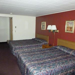Queen Room Two Queen Beds